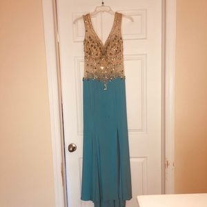 Mermaid Dress w/ Slit